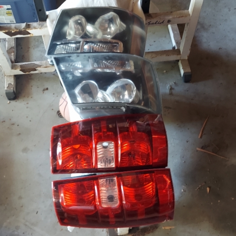 2007 Chevy GMC headlights taillights bundle